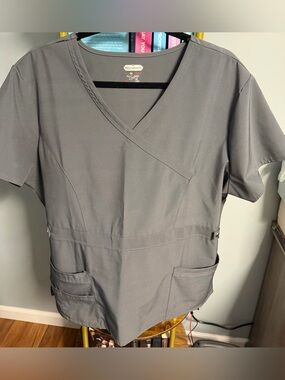 Women’s Scrub Top